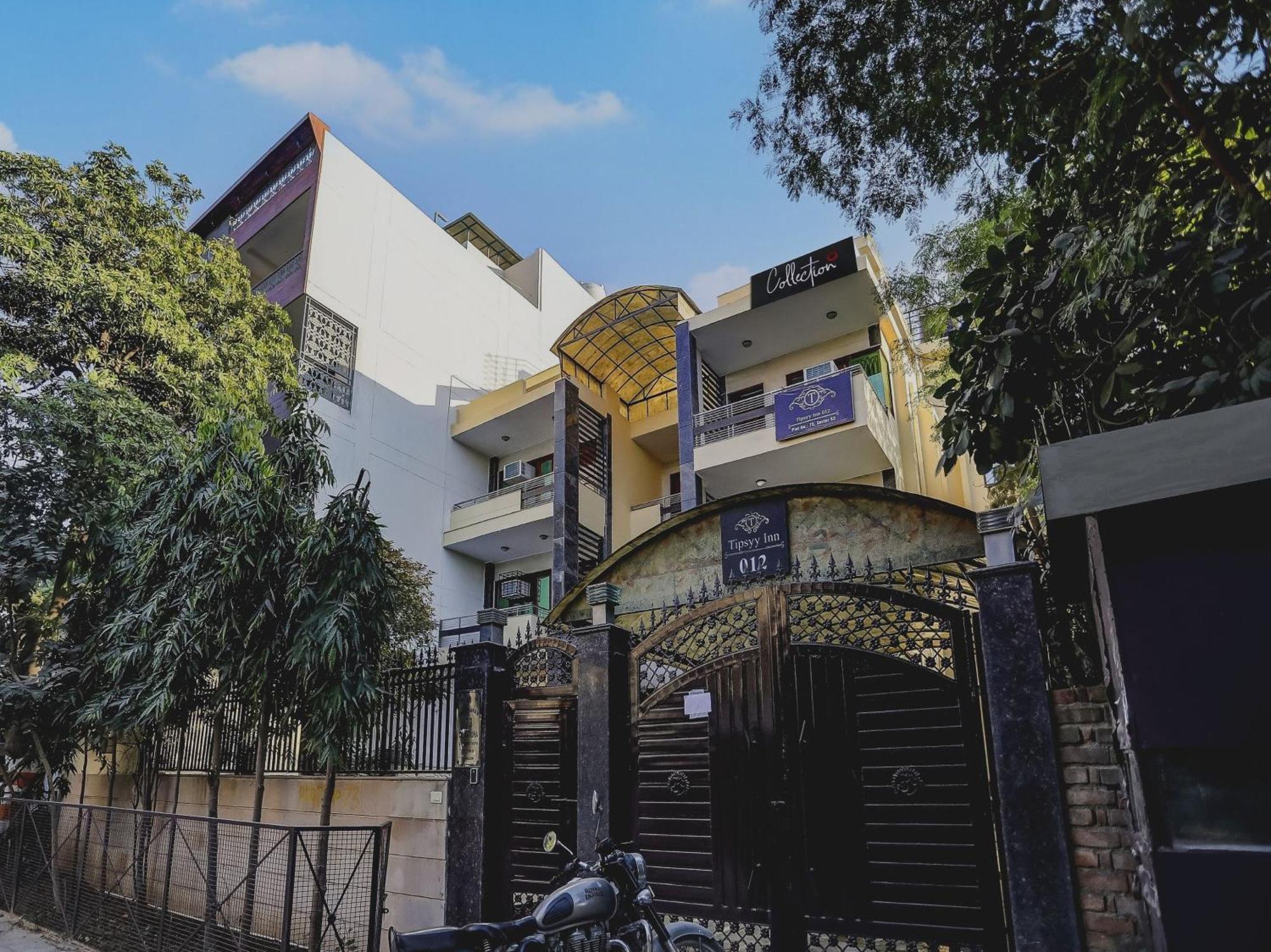 Super Capital O Uk House Residency Hotel คูร์เคาน์ ภายนอก รูปภาพ