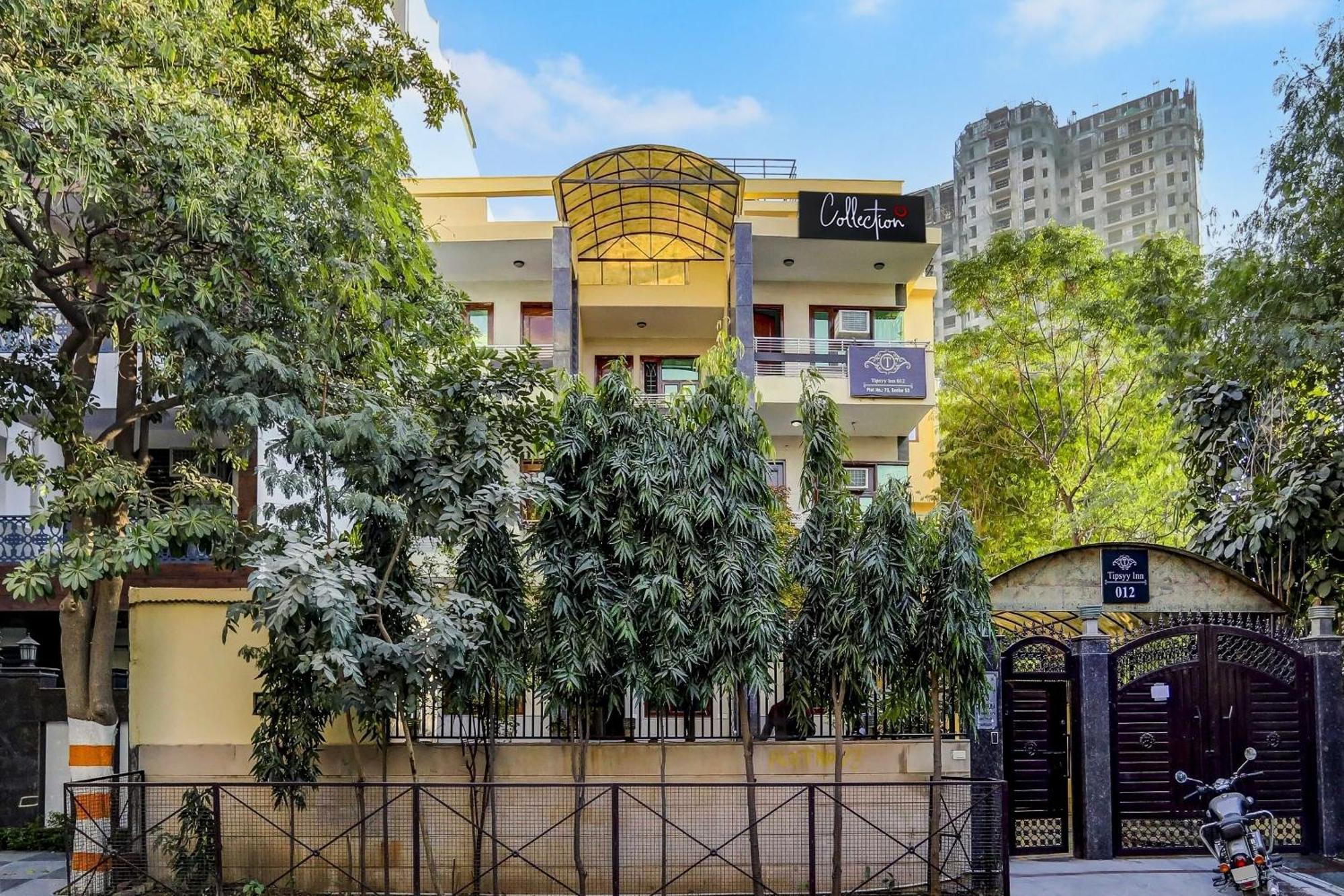 Super Capital O Uk House Residency Hotel คูร์เคาน์ ภายนอก รูปภาพ